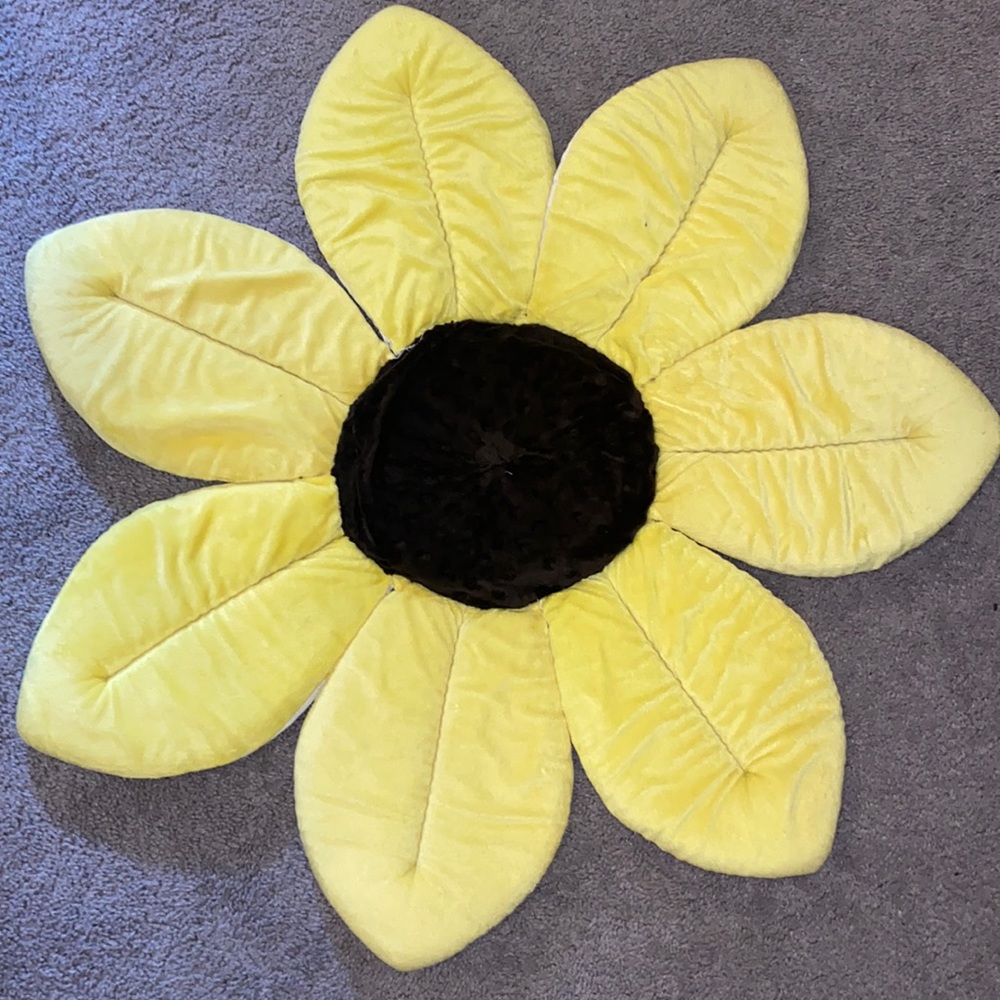 Blooming bath baby flower pillow